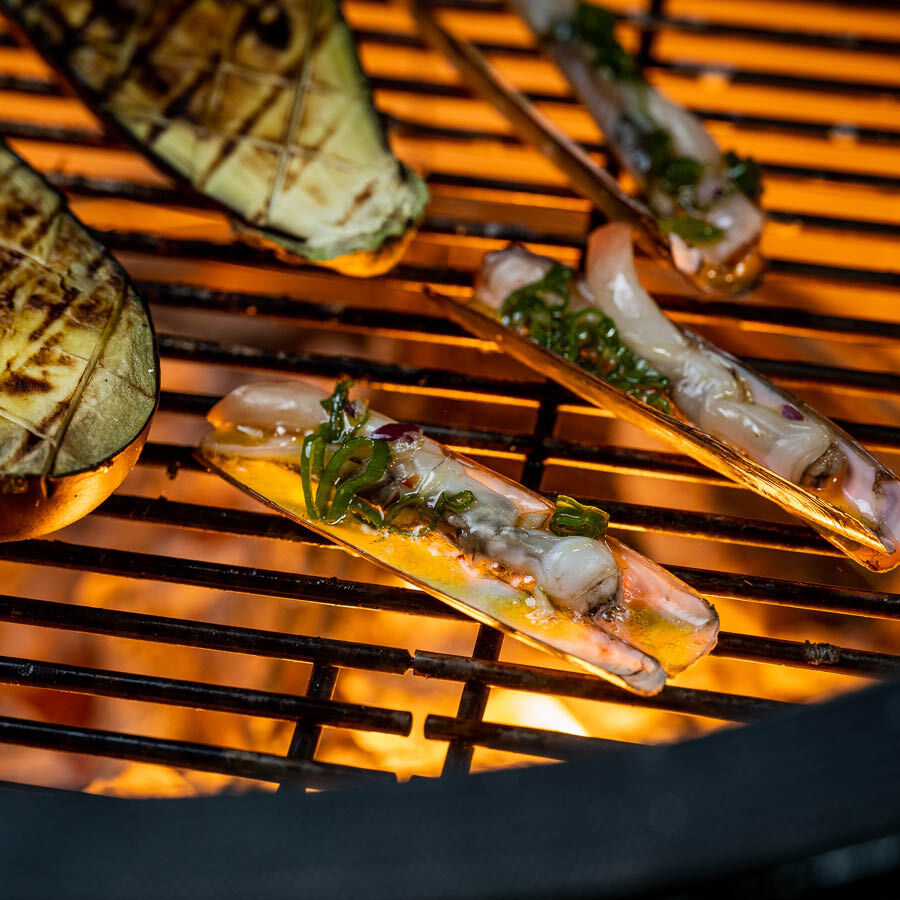 How do I grill with direct heat?